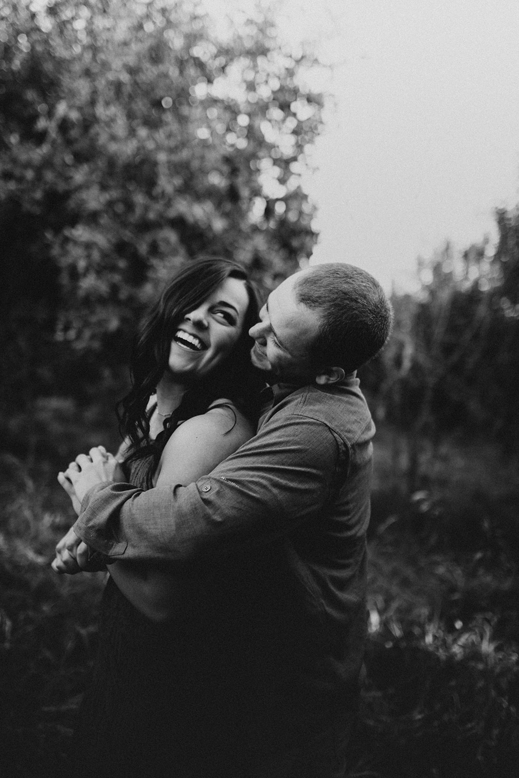 apple orchard engagement session
